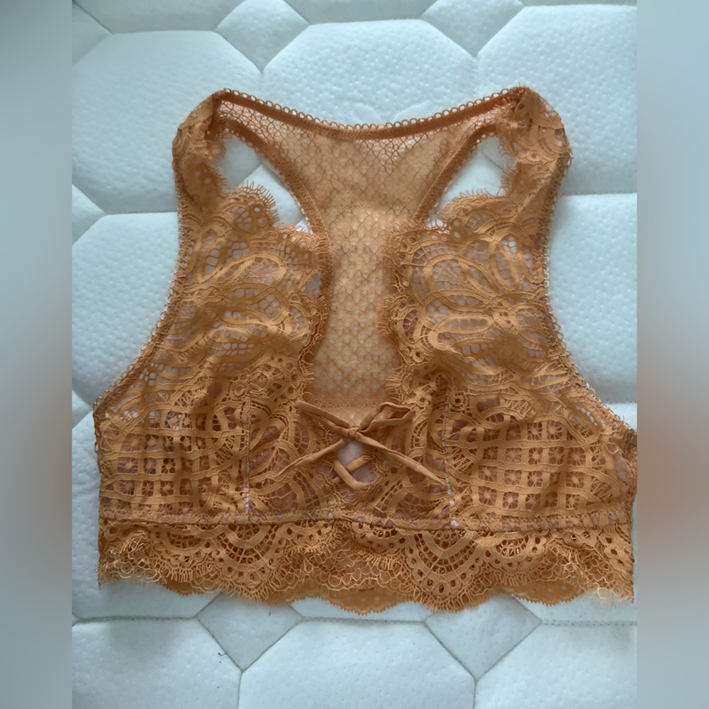 Victoria’s Secret Lace Bralette in Warm Tan Orange Small